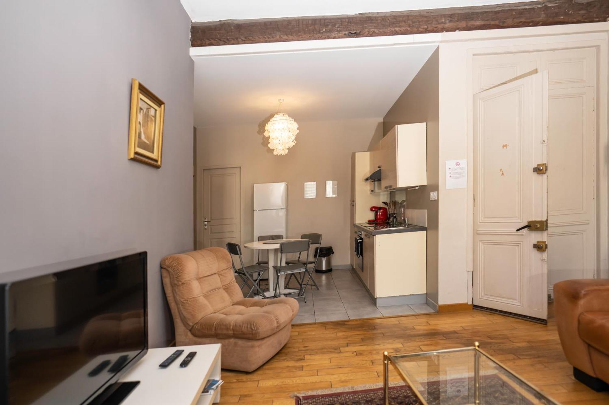 "Air D'Antan"-Meuble De Tourisme 3 Etoiles -Residence "Les Logis De Beziers"-Garage Optionnel-Coeur De Ville-Plages A 16Km ! Exteriér fotografie